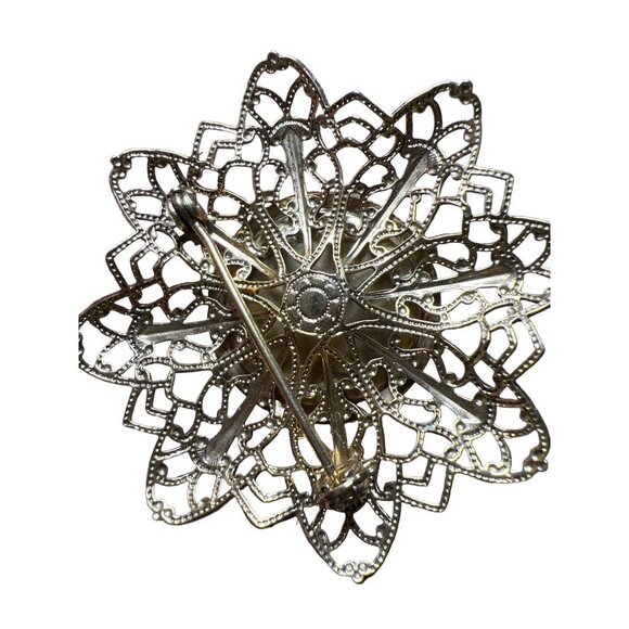 Vintage Brooch Gold Tone Filagree Ceramic 3D Bisque Porcelain Flower Faux Pearls - Picture 6 of 9